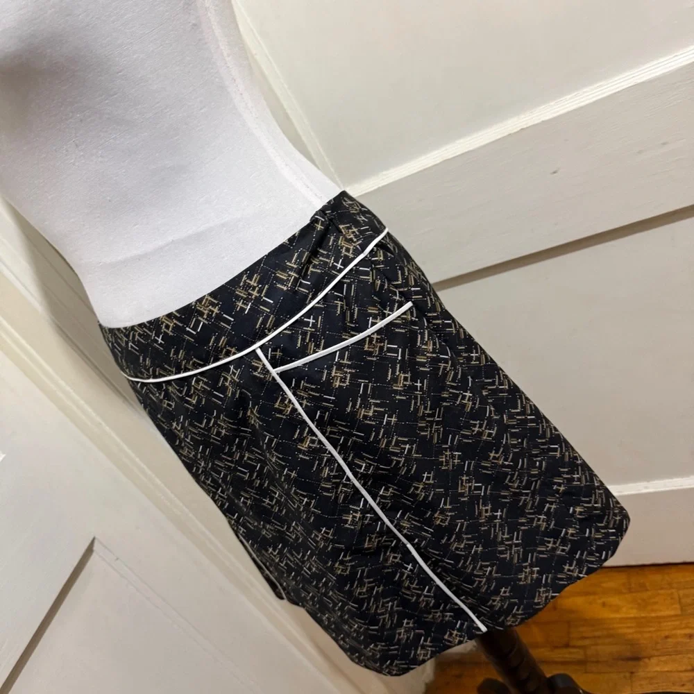 Izod Black and White A-Line Skort - Picture 11 of 13